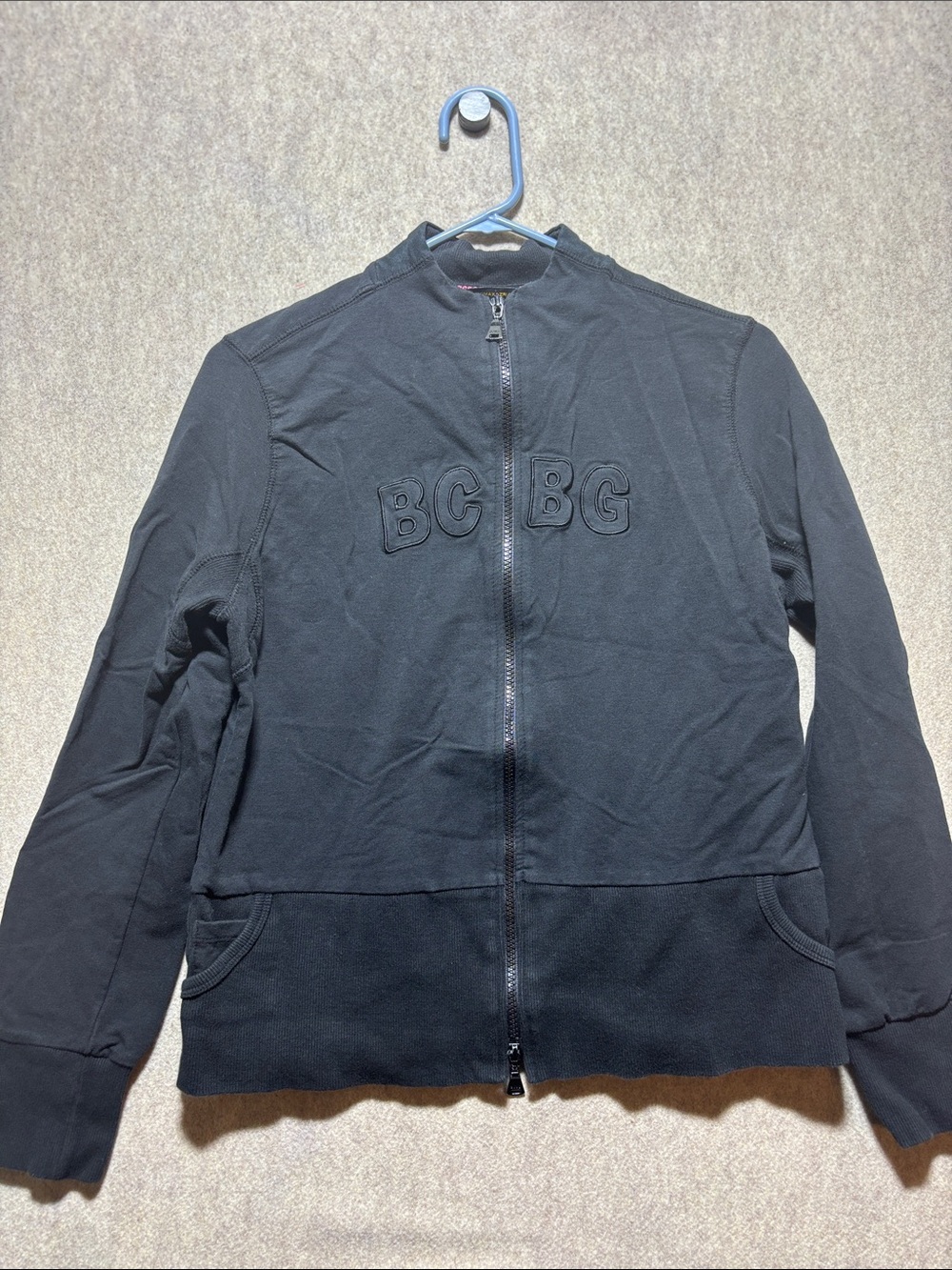 BCBGMaxazria ladies Small logo Sweater zippered  black. (18)